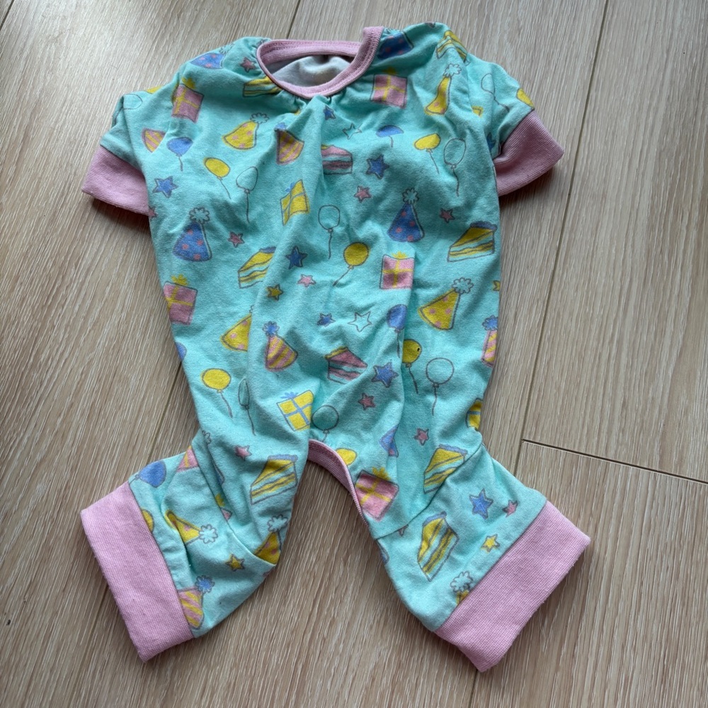 2/$10 Hotel Doggy Birthday-Themed Dog Pajamas onesie blue pink party Size S